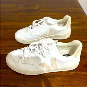 Size 7 Veja - Worn Once!